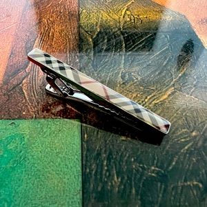 Burberry check tie bar